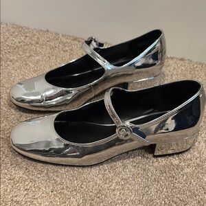 Steve Madden Silver Heels